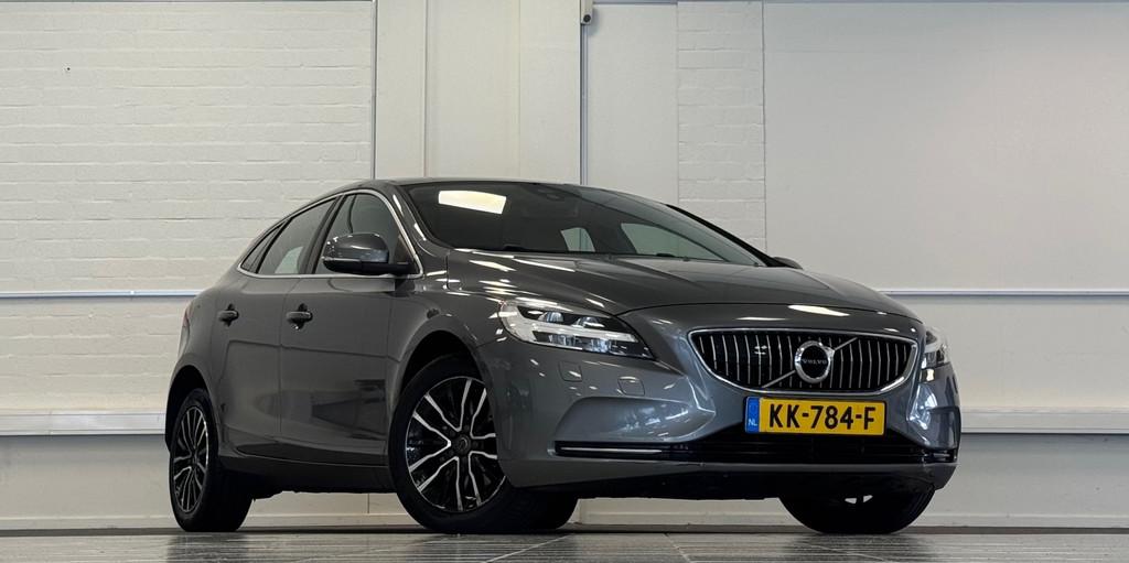 Volvo V40 2.0 T2 Summum Panoramadak Lerenbekleding Xenon Lux, Voorwielaandrijving, Gebruikt, Euro 6, 4 cilinders