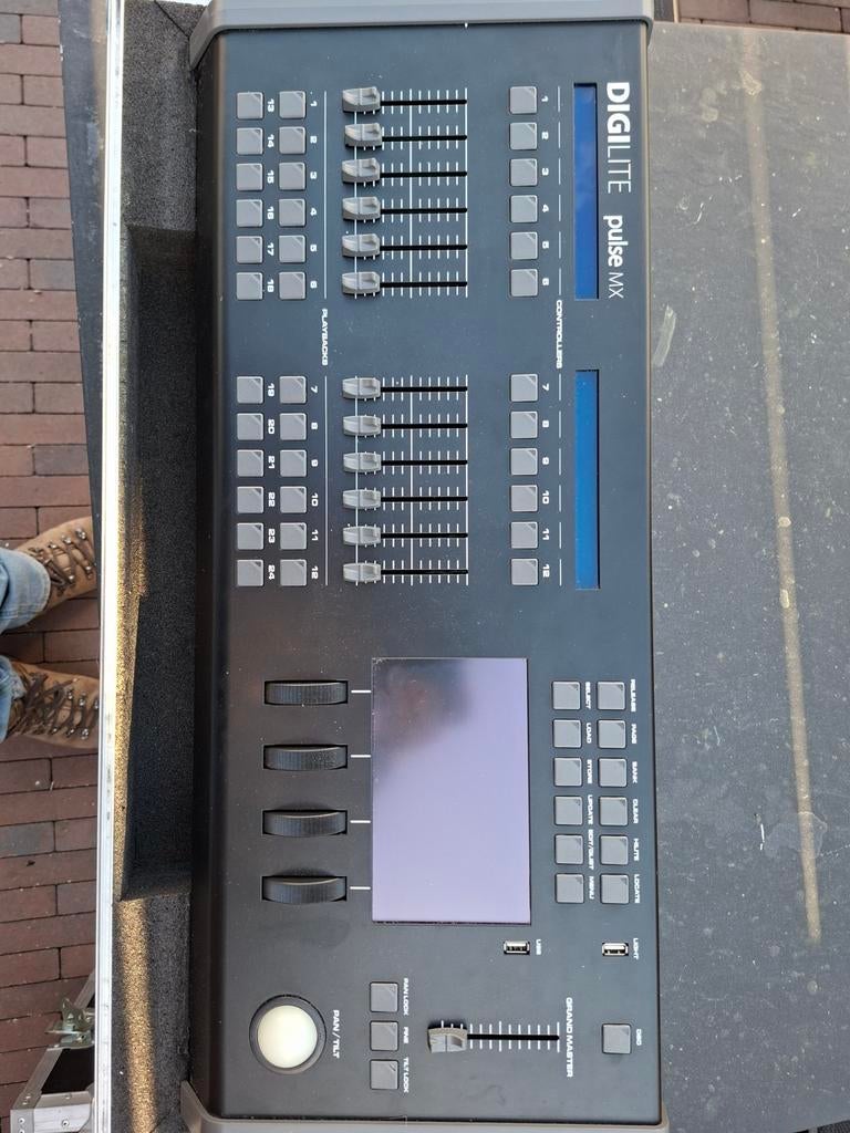 Digilite Pulse MX DMX Controller met Flightcase, Ophalen, Gebruikt