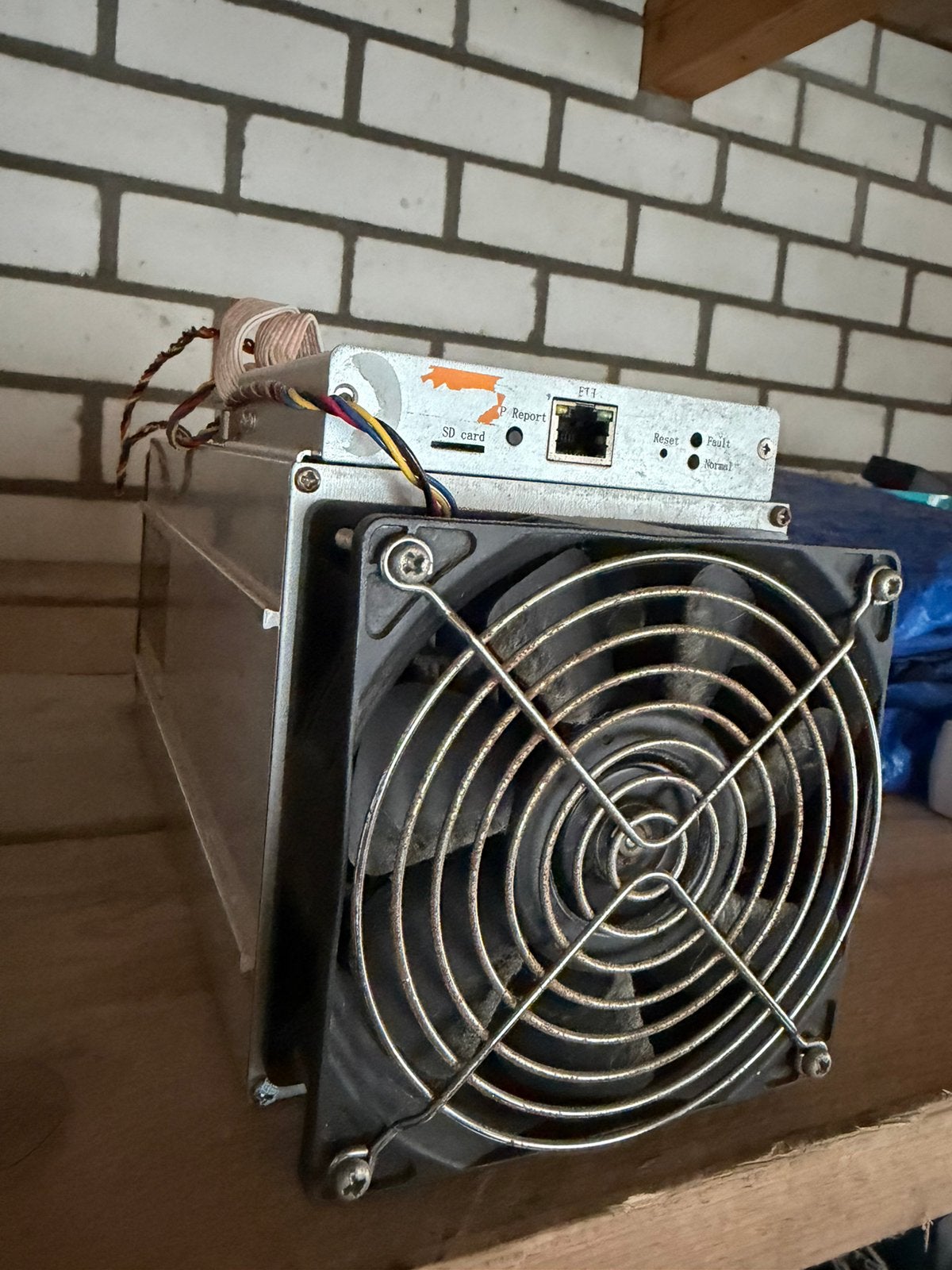 Antminer S9 13,5TH moet nagegeken worden, Ophalen of Verzenden, Niet werkend