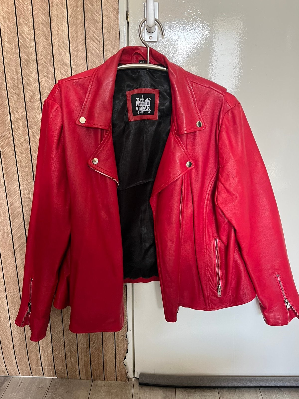 Echt leer jasje!, Ophalen of Verzenden, Zo goed als nieuw, Maat 42/44 (L), Rood