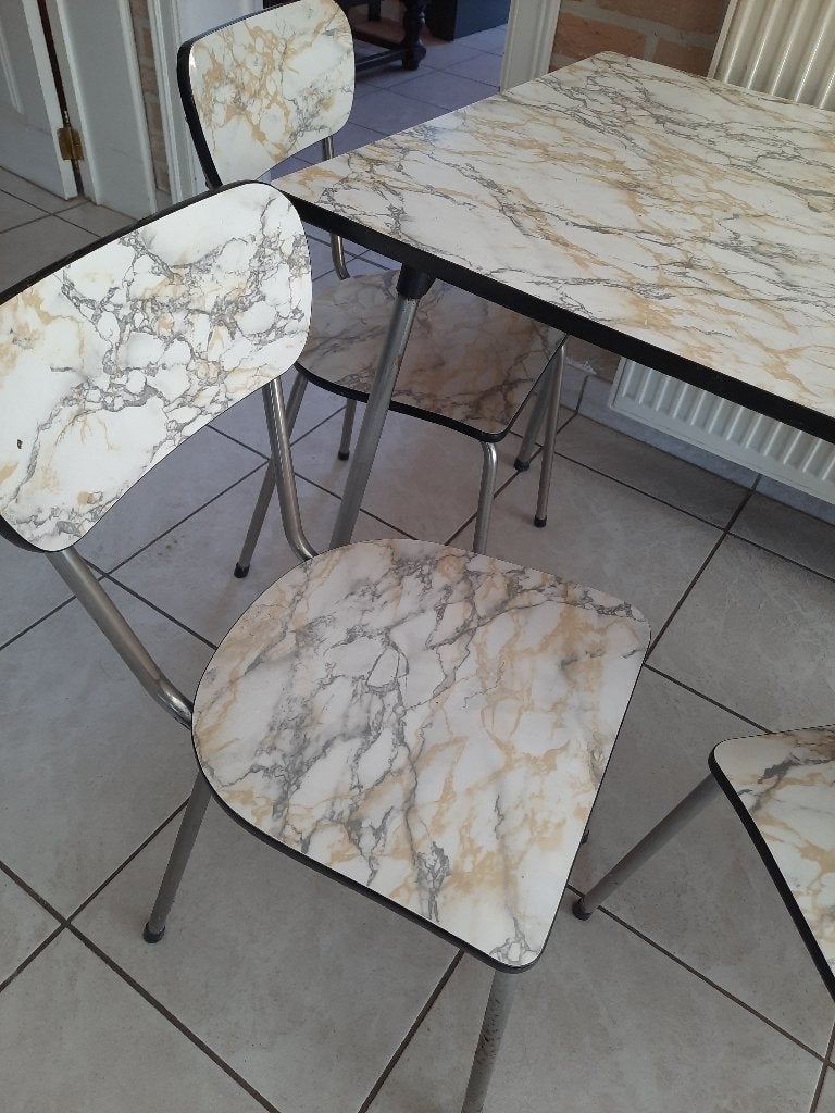 retro / vintage keukentafel + 4 stoelen, Ophalen, Gebruikt, 100 tot 150 cm, 50 tot 100 cm