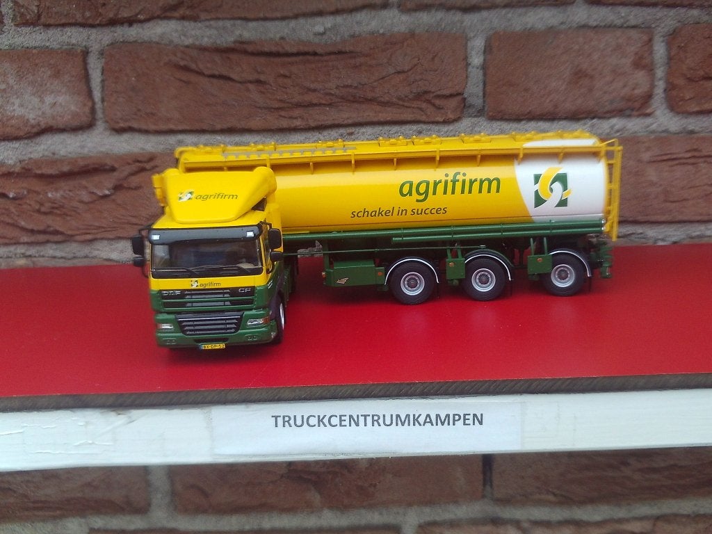 WSI  Daf  CF  85  4 x 2  van  Agrifirm., Hobby en Vrije tijd, Modelauto's | 1:50, Ophalen of Verzenden, Nieuw, Bus of Vrachtwagen