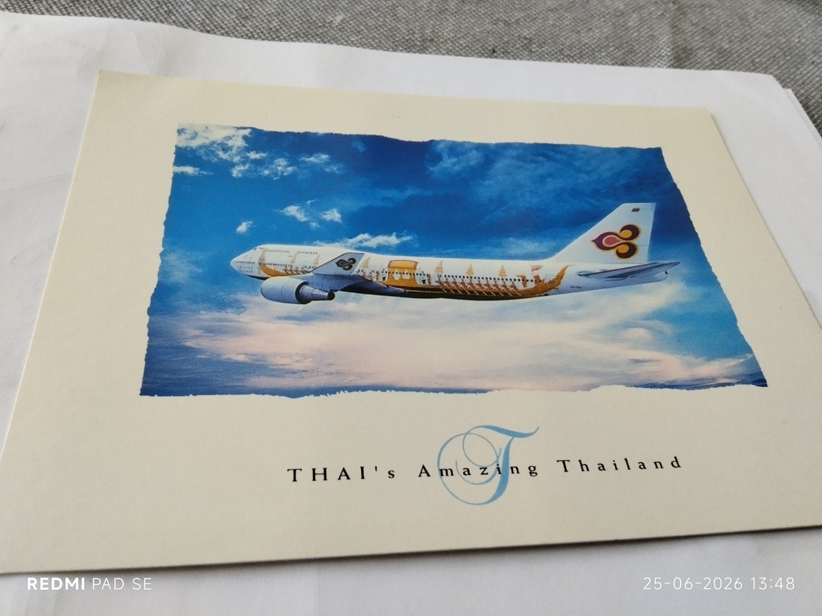 Ansichtkaart Thai Airways Boeing 747, Ophalen of Verzenden, 1980 tot heden, Ongelopen, Voertuig