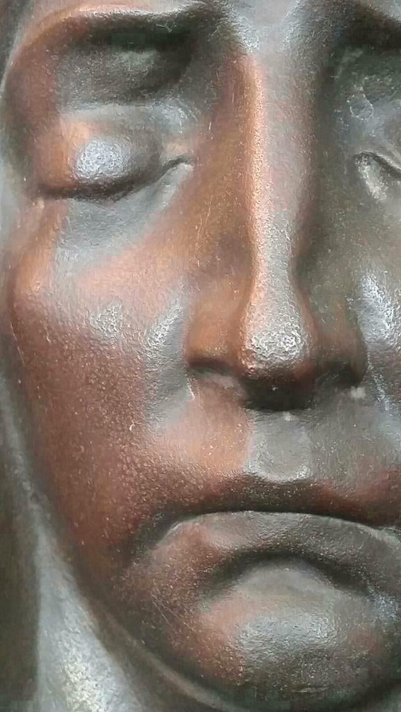 Bronzen Wall Plaque Mary Sculpture by Francis Corbeels,Brons, Ophalen of Verzenden, Brons