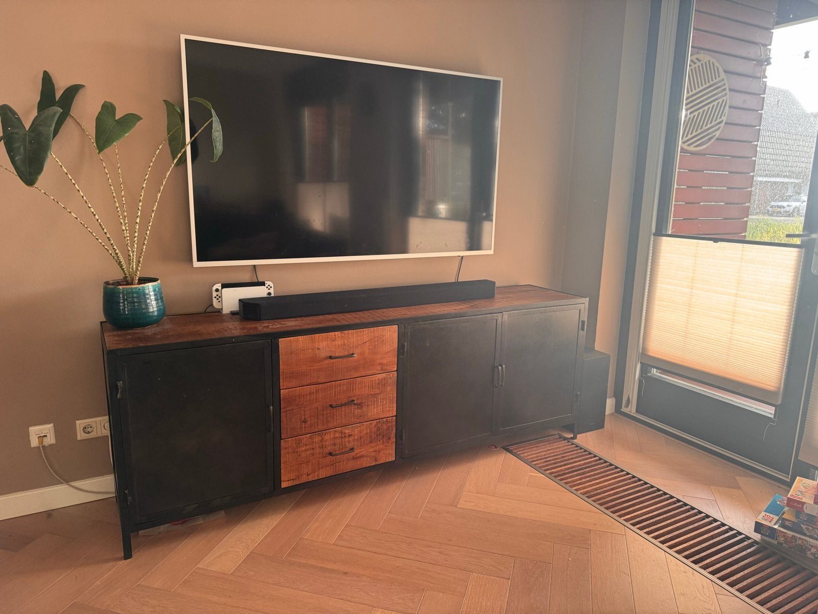 Industriële TV-kast / Dressoir met Hout en Metaal, Ophalen, Gebruikt, 200 cm of meer, Met lade(s)