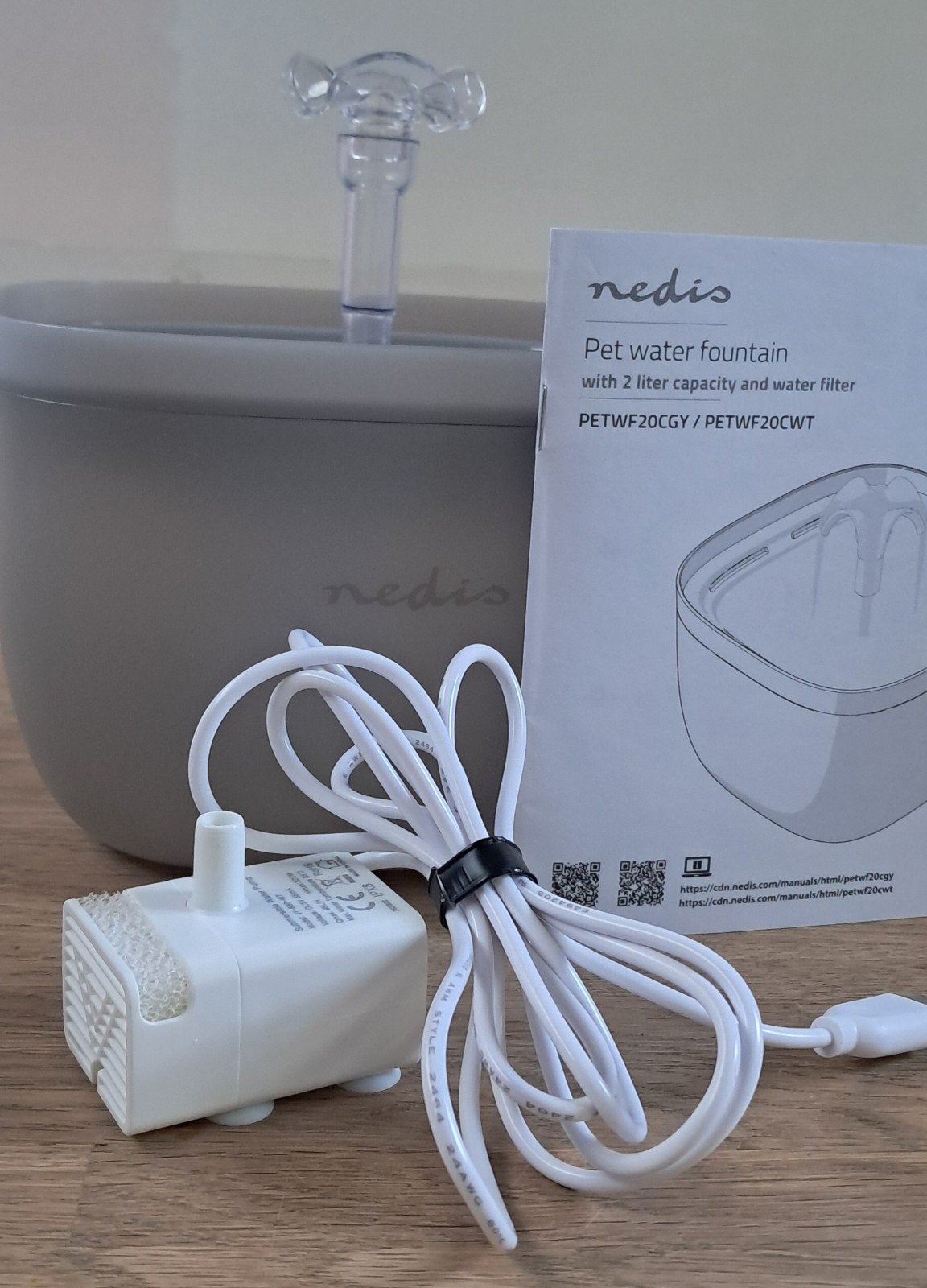 Drinkbak, electrisch met ledlicht voor kat of hond, Ophalen, Nieuw
