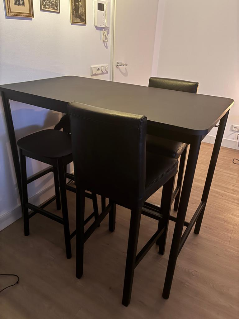 Hoge, zwarte bar tafel IKEA Tommaryd, Ophalen, Gebruikt, 100 tot 150 cm, 50 tot 100 cm
