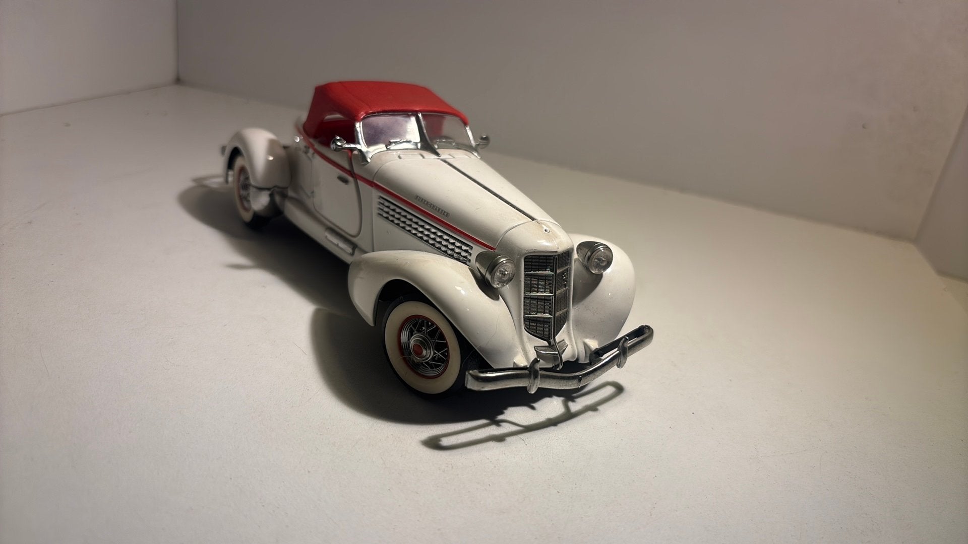 Auburn Boattail speedster 1935 franklin mint 1.24, Overige merken, Auto, Ophalen of Verzenden, A