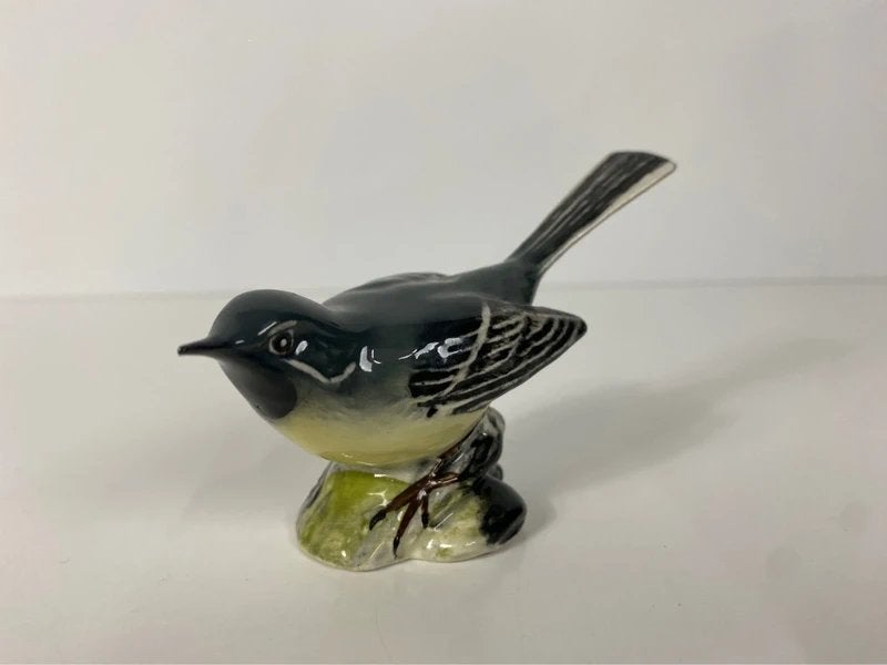 Beswick Grey Wagtail – Keramisch Vogeltje, Ophalen of Verzenden, Gebruikt, Dier
