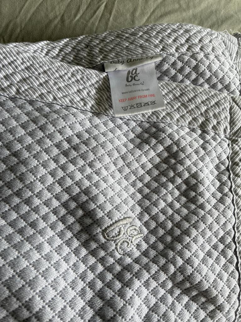 Baby Anne-Cy Deken - Zacht en Comfortabel, Ophalen of Verzenden, Nieuw