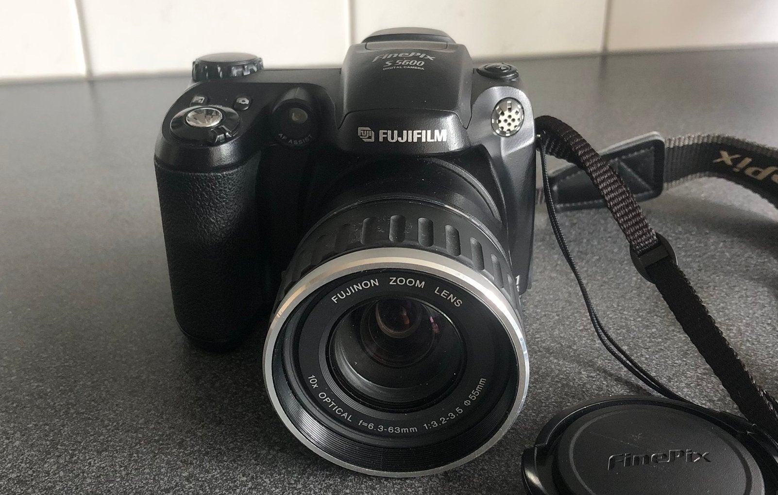 Fujifilm FinePix S 5600, Ophalen of Verzenden, Zo goed als nieuw, 8 keer of meer