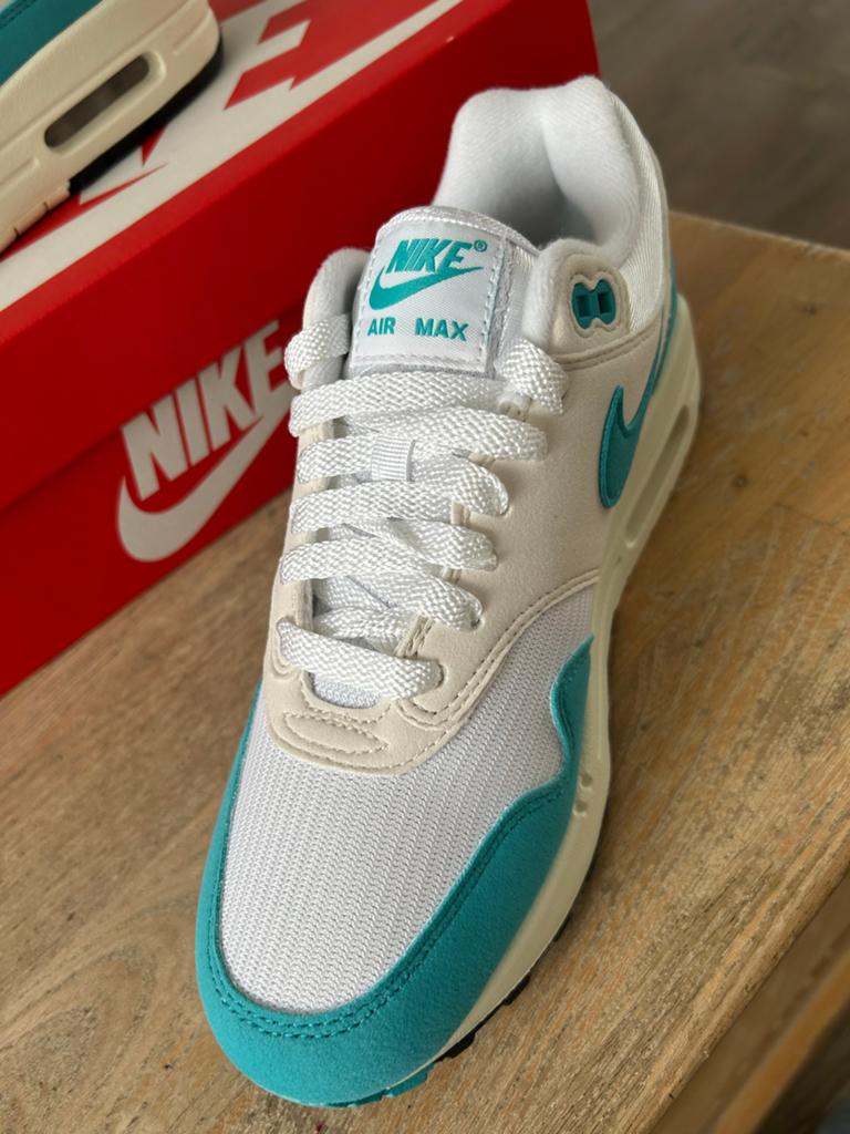 Nieuwe Nike Air Max 1 - Maat 38, Kleding | Dames, Schoenen, Ophalen of Verzenden, Nieuw, Wit, Sneakers of Gympen
