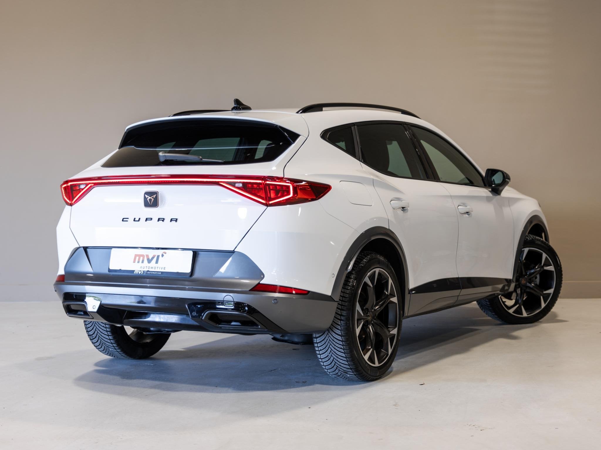 CUPRA Formentor 1.5 TSI Business Edition Plus / 150pk / Acht, Auto's, 4 cilinders, Automatische klimaatregeling, Wit, Origineel Nederlands