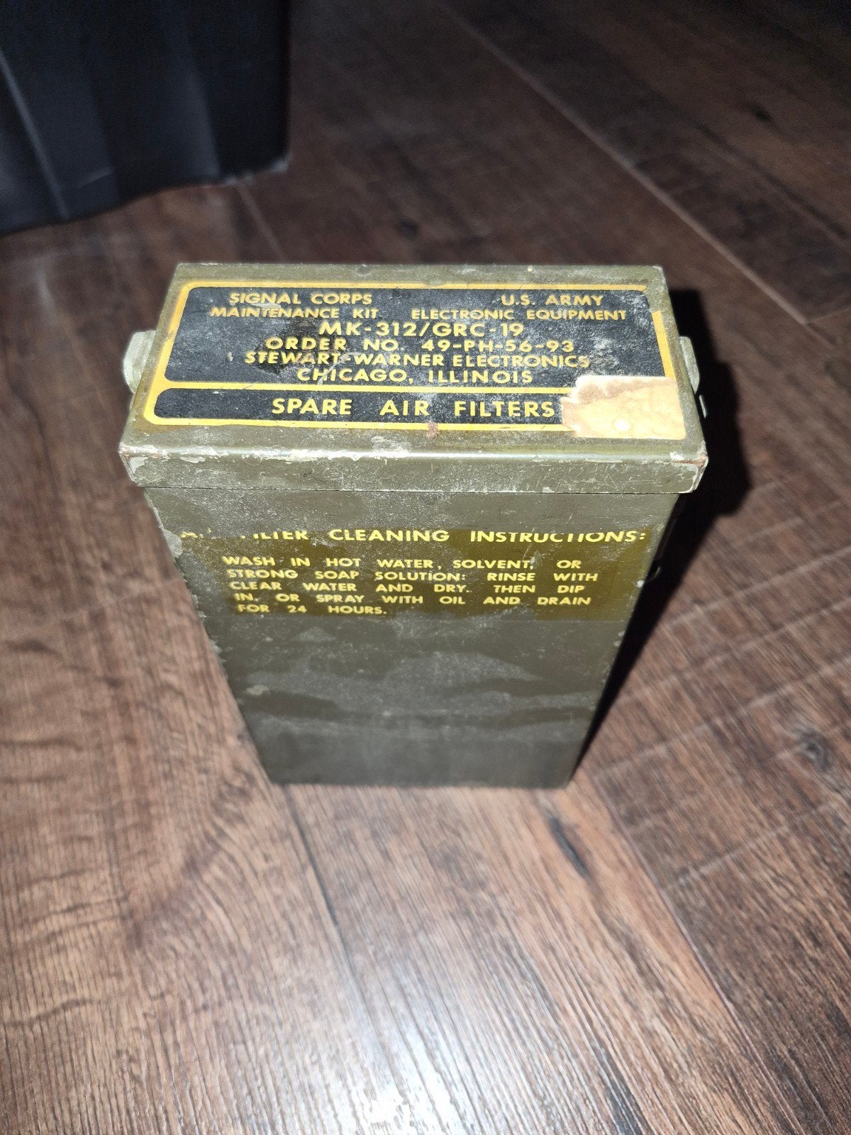 Vintage U.S. Army radio onderdelen blik - Signal Corps, Ophalen of Verzenden, Landmacht, Amerika, Overige typen