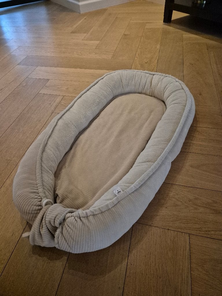 Superzacht babynestje (taupe) van Bimbi, Ophalen of Verzenden, Zo goed als nieuw, Overige typen