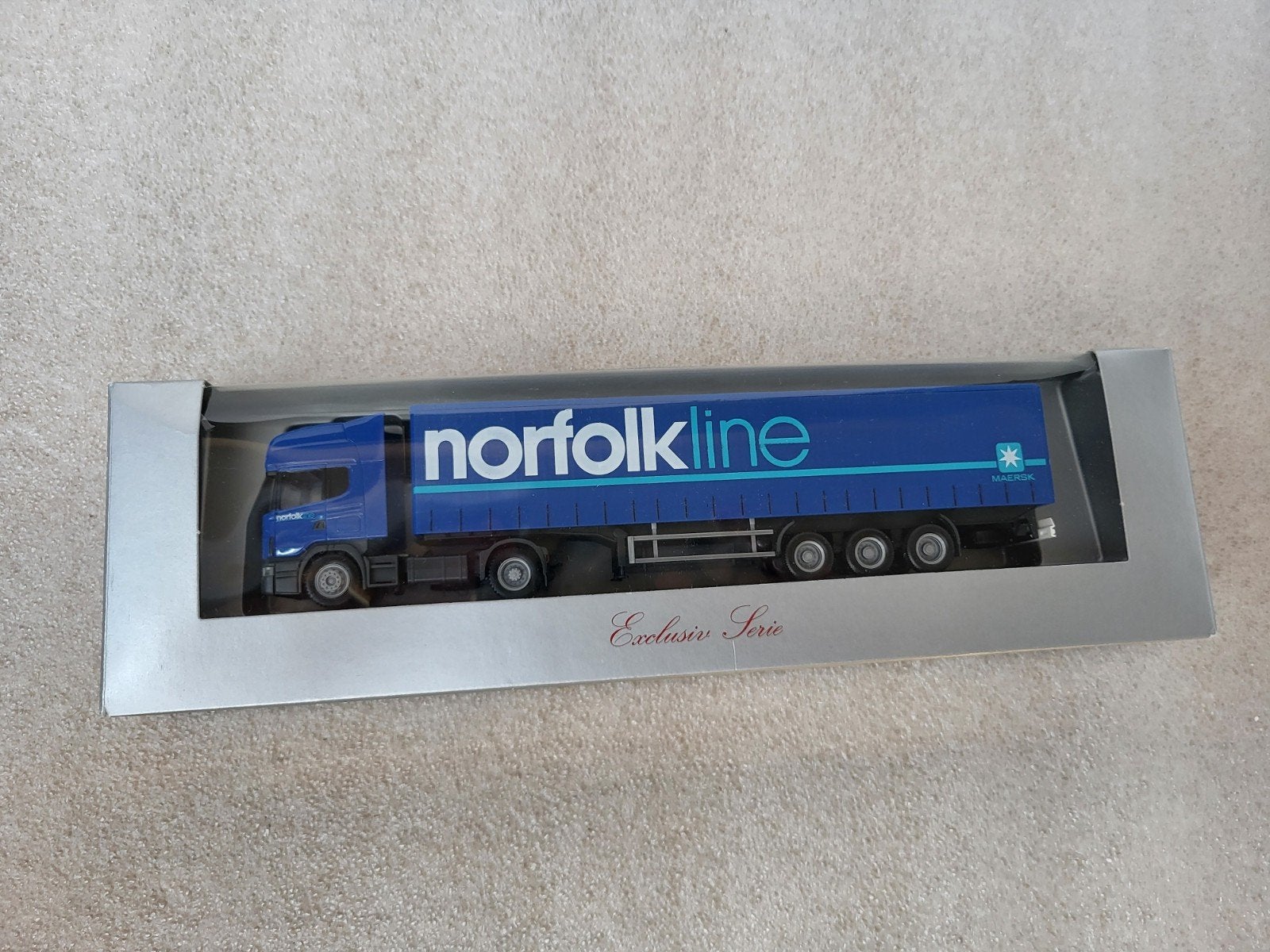 Herpa 2 x Scania 530 Norfolkline vrachtwagen model H0/1:87, Hobby en Vrije tijd, Modelauto's | 1:87, Ophalen of Verzenden, Zo goed als nieuw