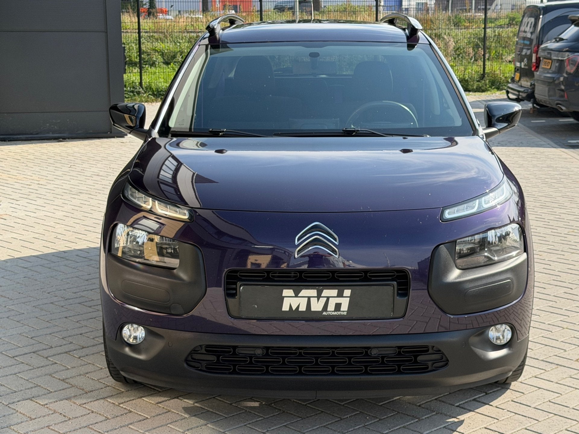 Citroen C4 Cactus 1.2 Shine - Automaat - Panorama - Camera -, Auto's, Dealer onderhouden, Stof, 82 pk, 23 km/l
