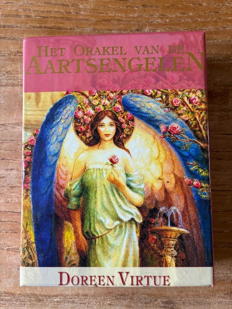 Doreen Virtue - Het Orakel van de Aartsengelen, Ophalen of Verzenden, Zo goed als nieuw, Tarot of Kaarten leggen, Instructieboek