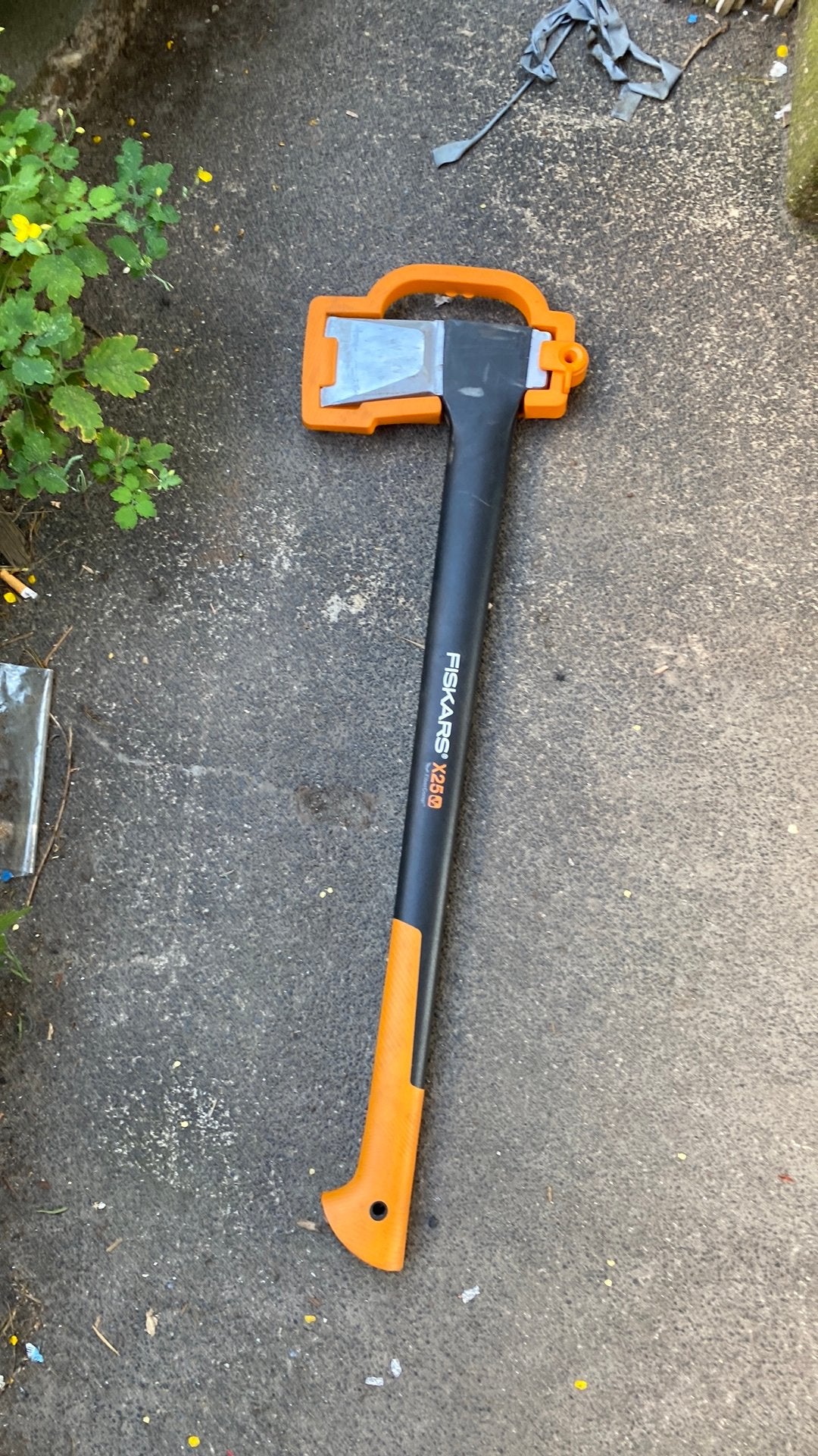 Fiskars X25 kloofbijl middel zwaar, Ophalen of Verzenden, Zo goed als nieuw