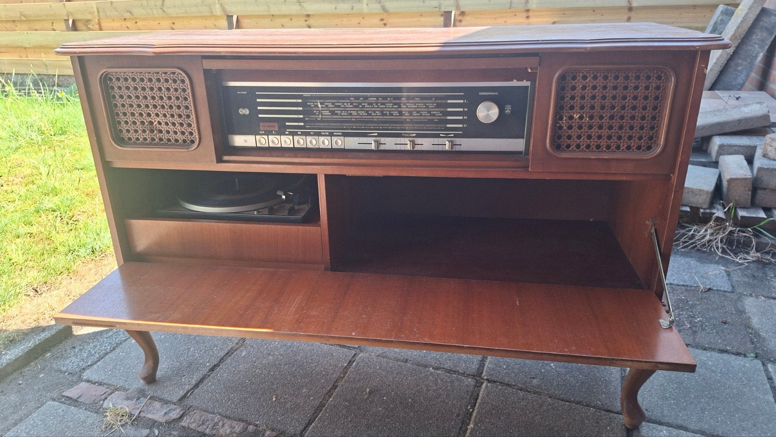 Vintage Grundig Radio Meubel met Platenspeler, Ophalen
