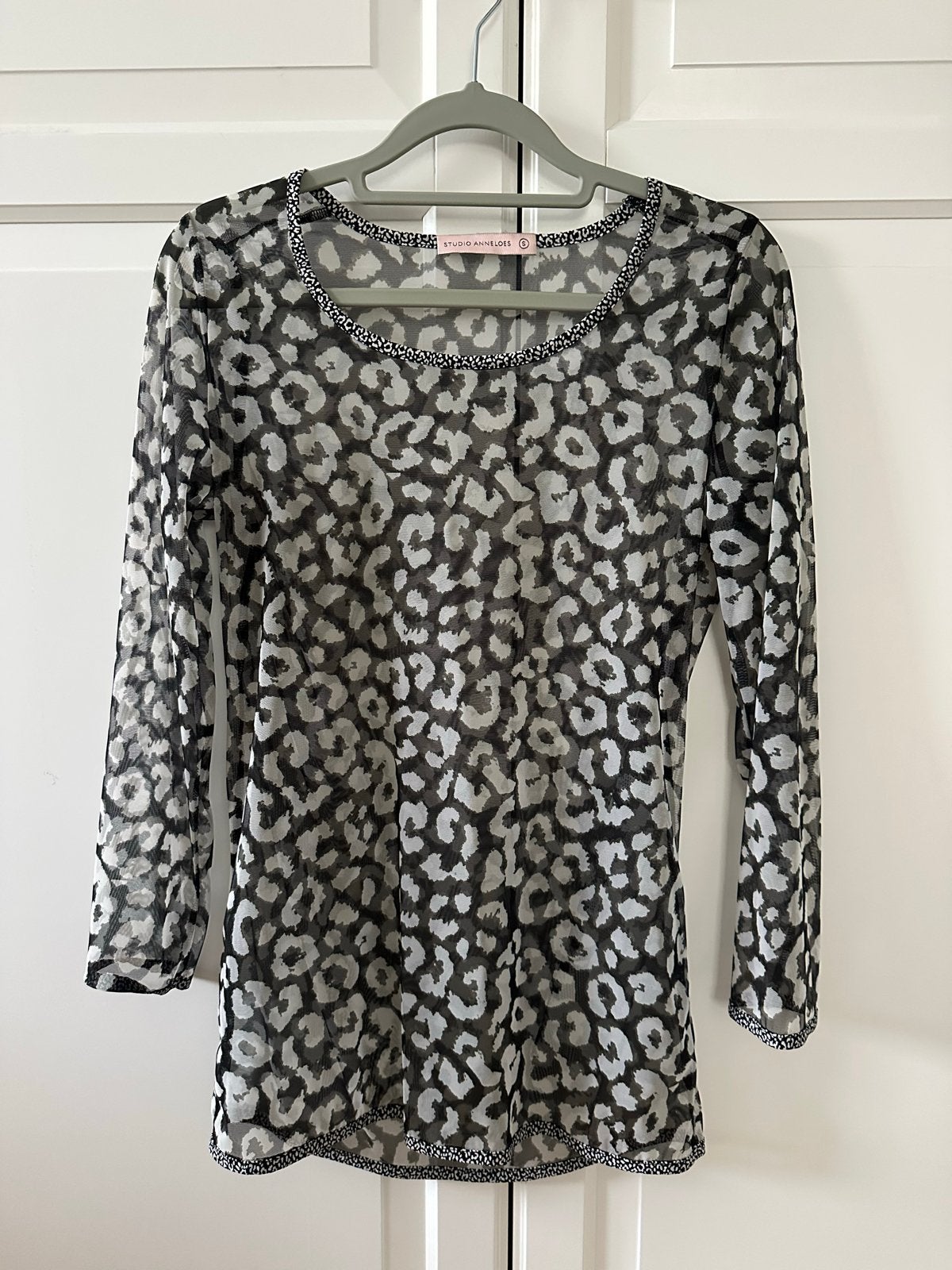 Studio Anneloes top S, doorschijnend met print, Zwart, Ophalen of Verzenden, Lange mouw, Maat 36 (S)