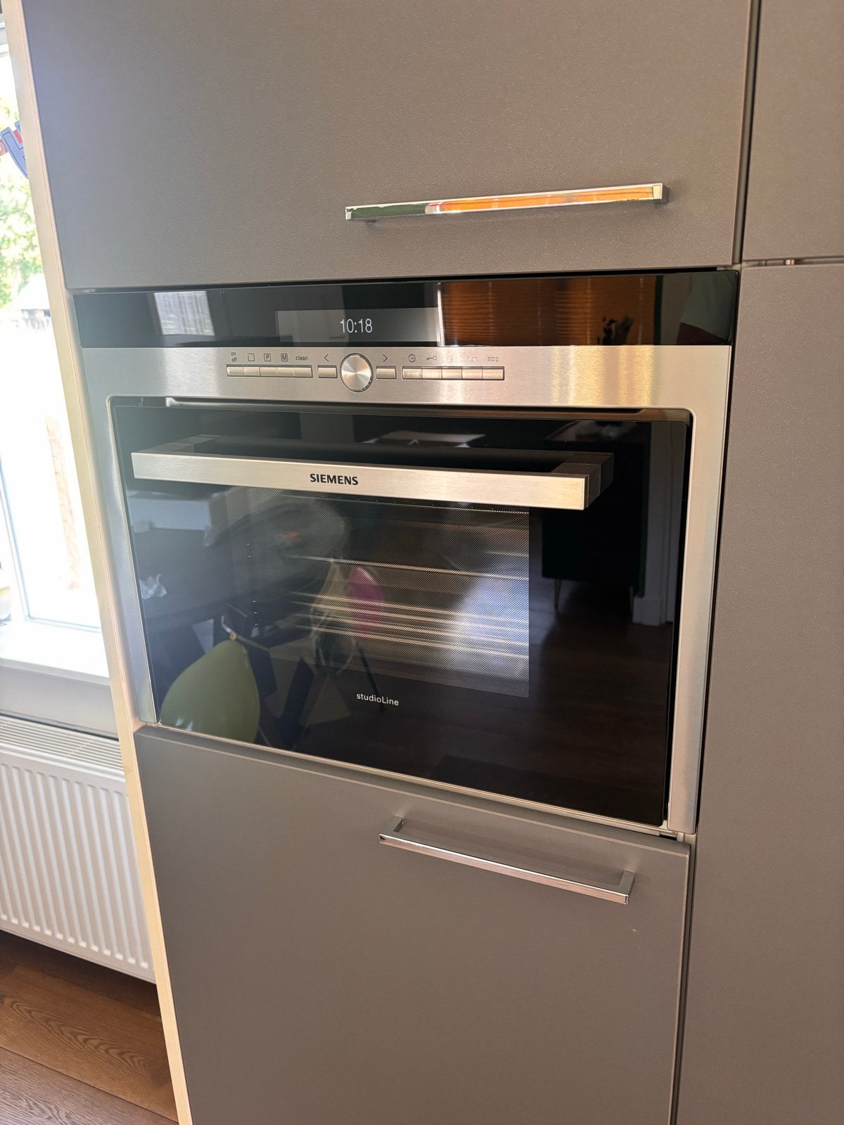 Siemens StudioLine Inbouw Combi-oven - Nieuwstaat, Ophalen, 45 tot 50 cm, Hete lucht, Combi-oven