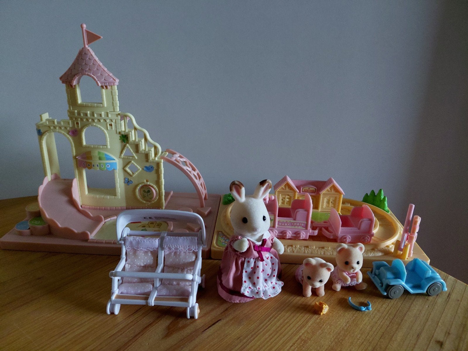Sylvanian Families speeltuintje/moederkonijn/babies, Ophalen of Verzenden, Zo goed als nieuw