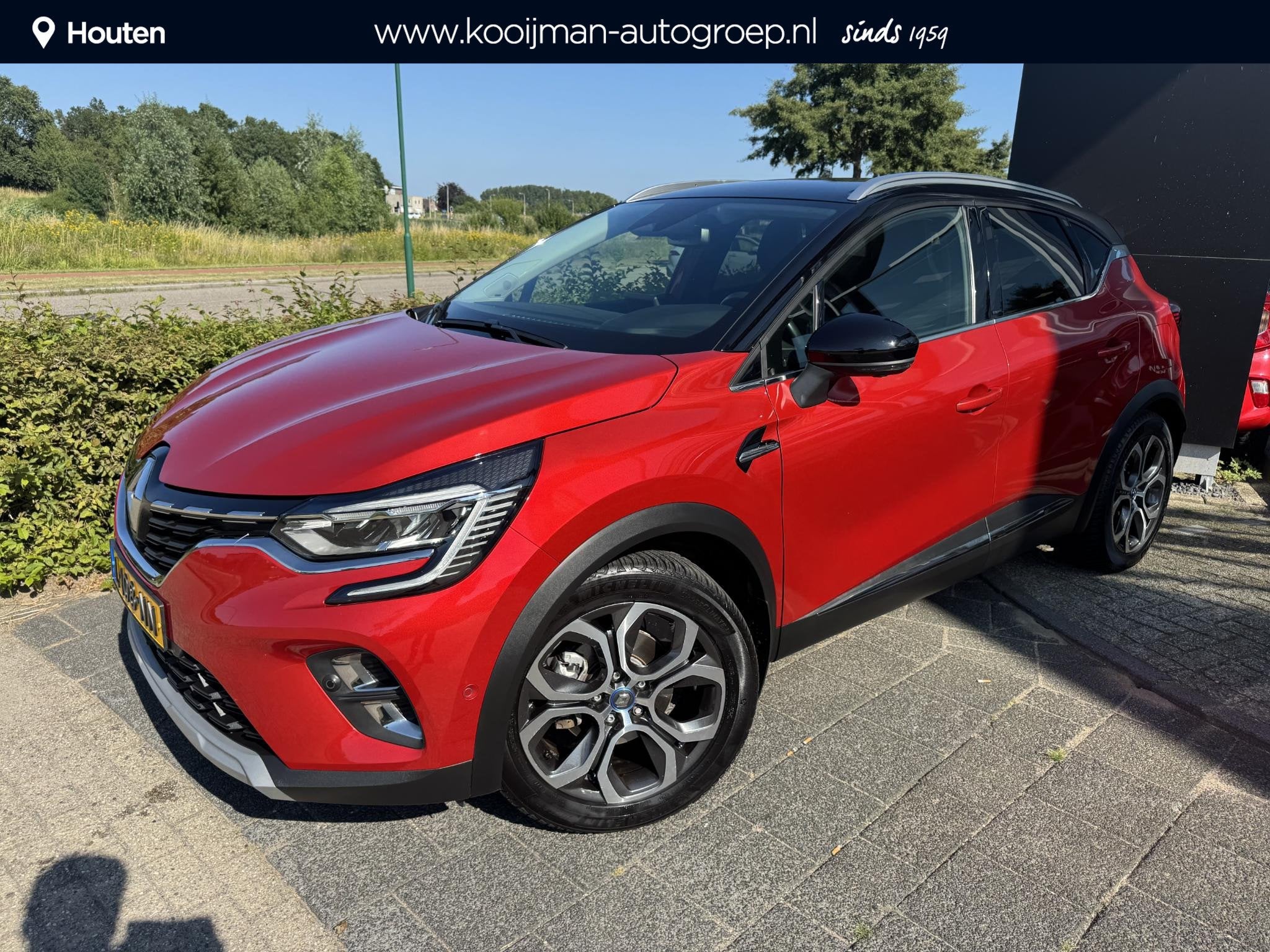 Renault Captur 1.6 E-Tech Plug-in Hybrid 160 Intens Eerste E, Auto's, Renault, Stof, Gebruikt, 4 cilinders, Parkeersensor