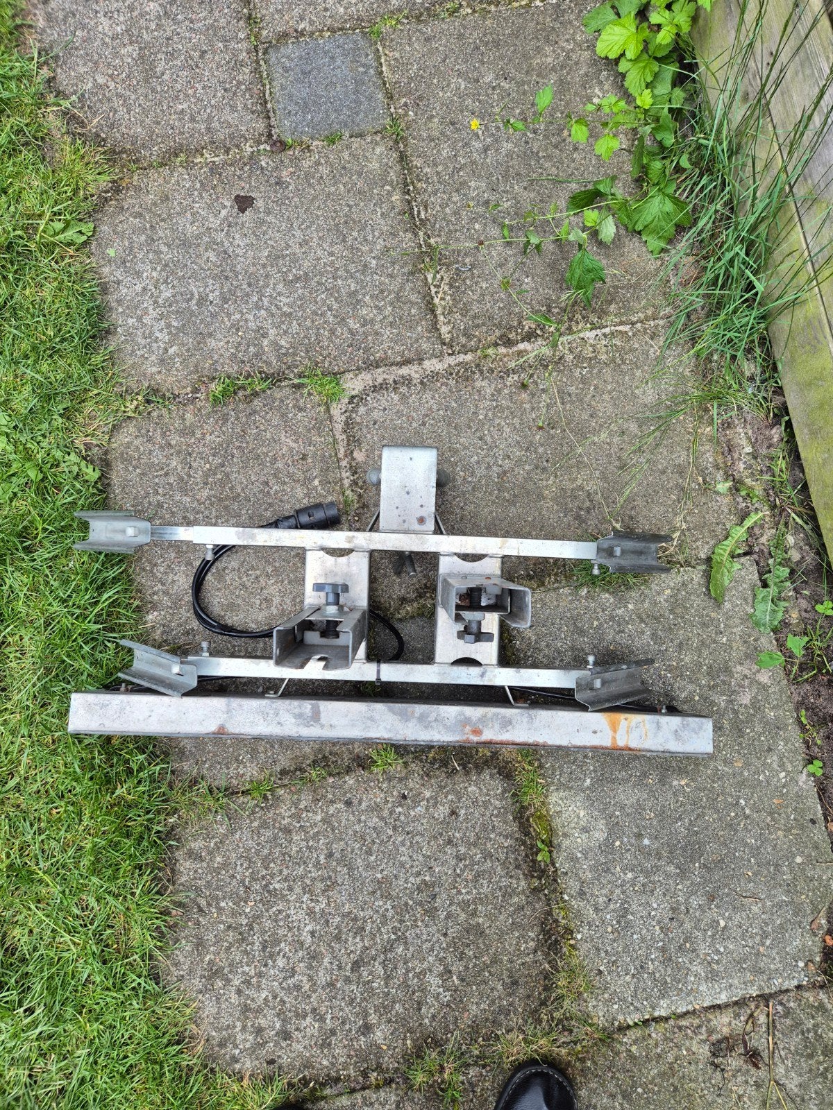 Twinnyload, Ophalen, Gebruikt, Trekhaakdrager