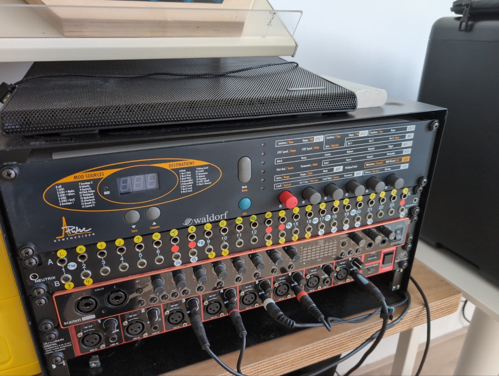 Waldorf Pulse, Ophalen, Zo goed als nieuw