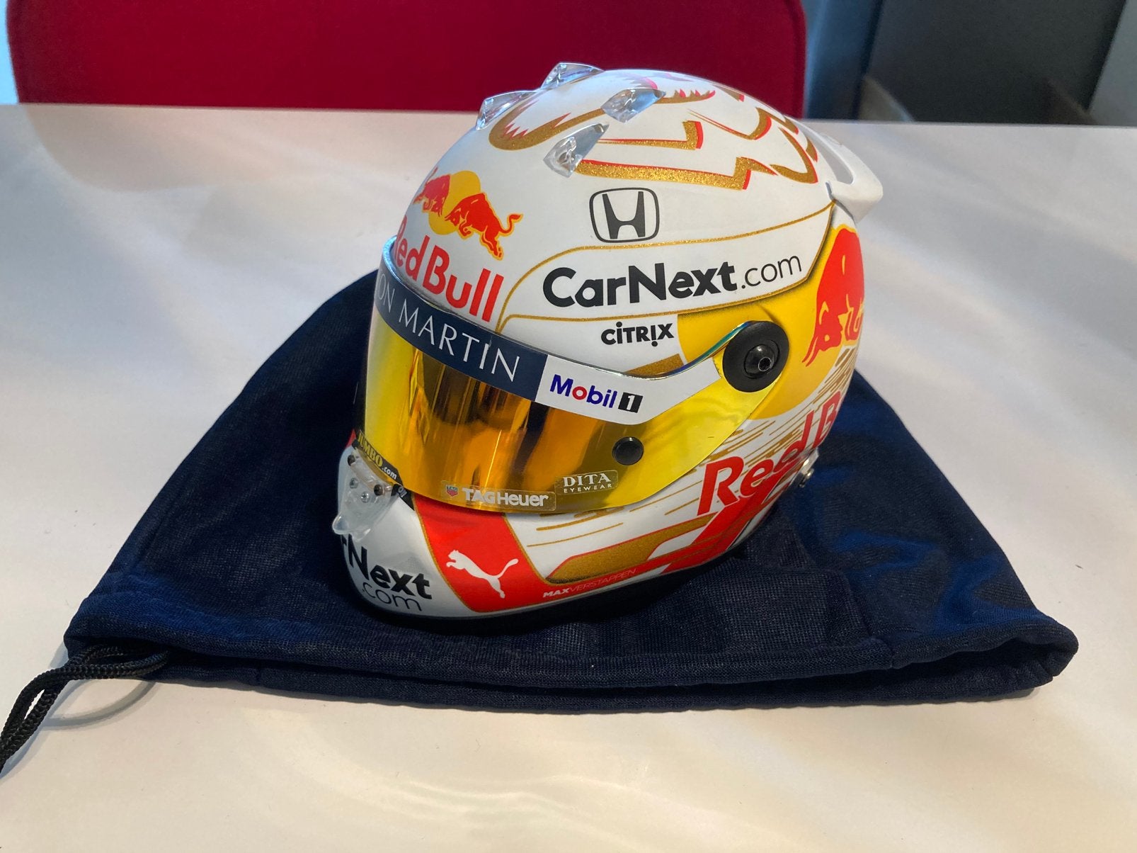 Max Verstappen helm 1/2 season 2020, Ophalen of Verzenden, Zo goed als nieuw, Formule 1