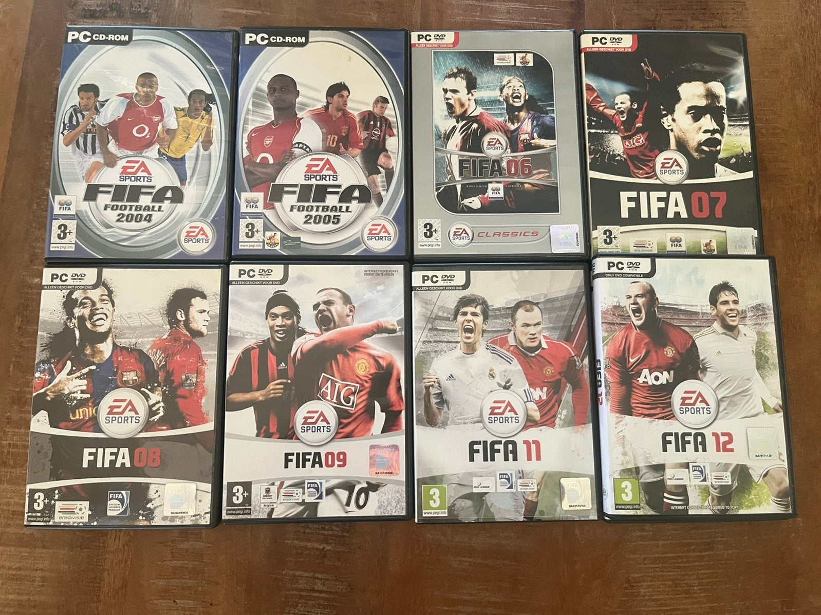 Fifa 04 t/m 12, Ophalen of Verzenden, Zo goed als nieuw, Sport, 3 spelers of meer