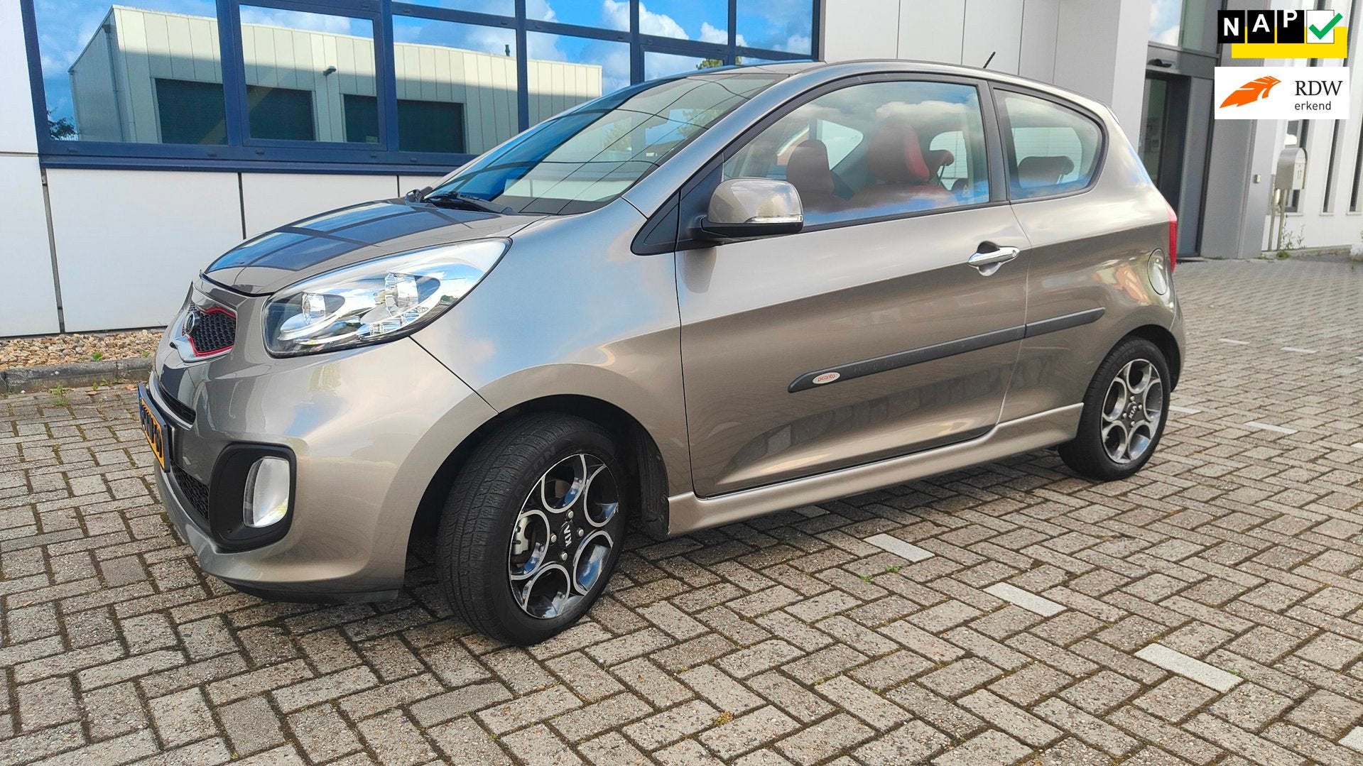Kia Picanto 1.0 CVVT ISG Design Edition lederen bekleding, Auto's, Voorwielaandrijving, Euro 5, Gebruikt, 400 kg