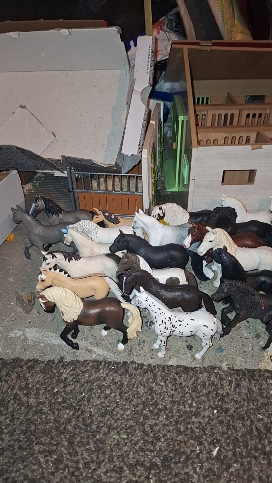 Grote Schleich collectie: paarden, figuren, accessoires, Kinderen en Baby's, Speelgoed | Actiefiguren, Ophalen, Gebruikt