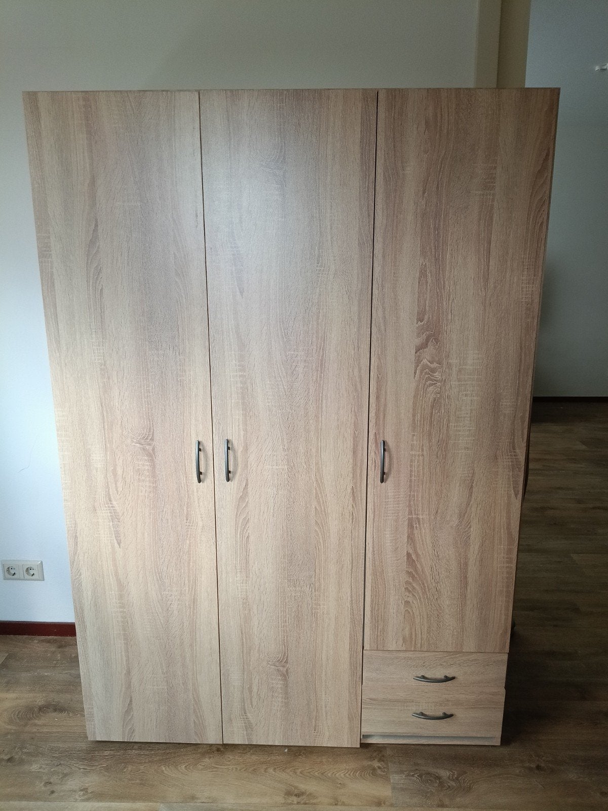 Ikea 3-deurs kast en Miele wasmachine, Ophalen