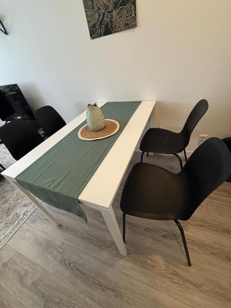 IKEA Dining Table for Sale – Excellent Condition, Huis en Inrichting, Tafels | Eettafels, Ophalen of Verzenden, Zo goed als nieuw