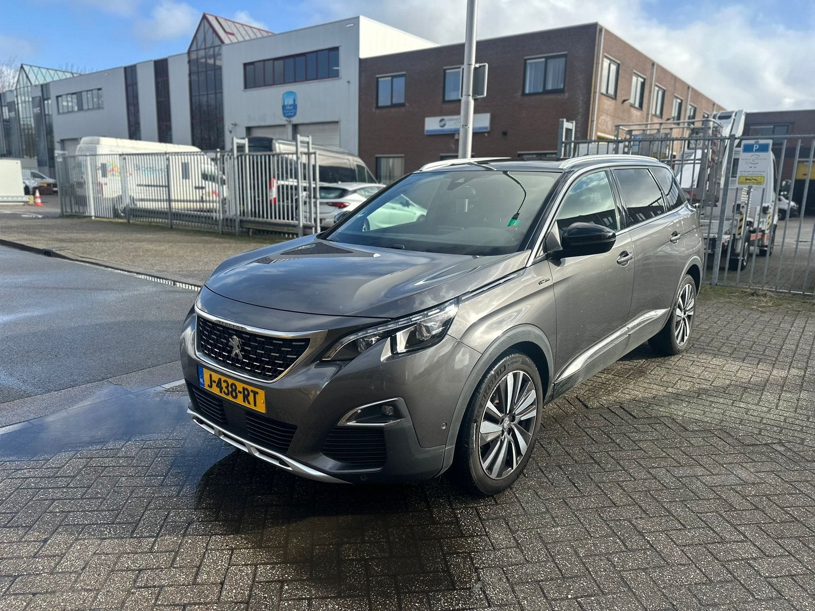 Peugeot 5008 1.5 Bluehdi 130pk GT-Line S&S Eat8 2020 7-pers, Auto's, Peugeot, Parkeerassistent, 4 cilinders, Origineel Nederlands