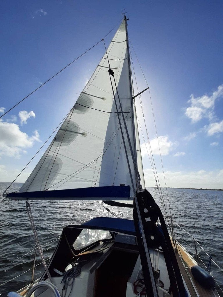 Bavaria 30 - Rijk uitgerust zeiljacht met 2 hutten- zeilboot, 19 pk, 9 m, Gebruikt, Binnenboordmotor