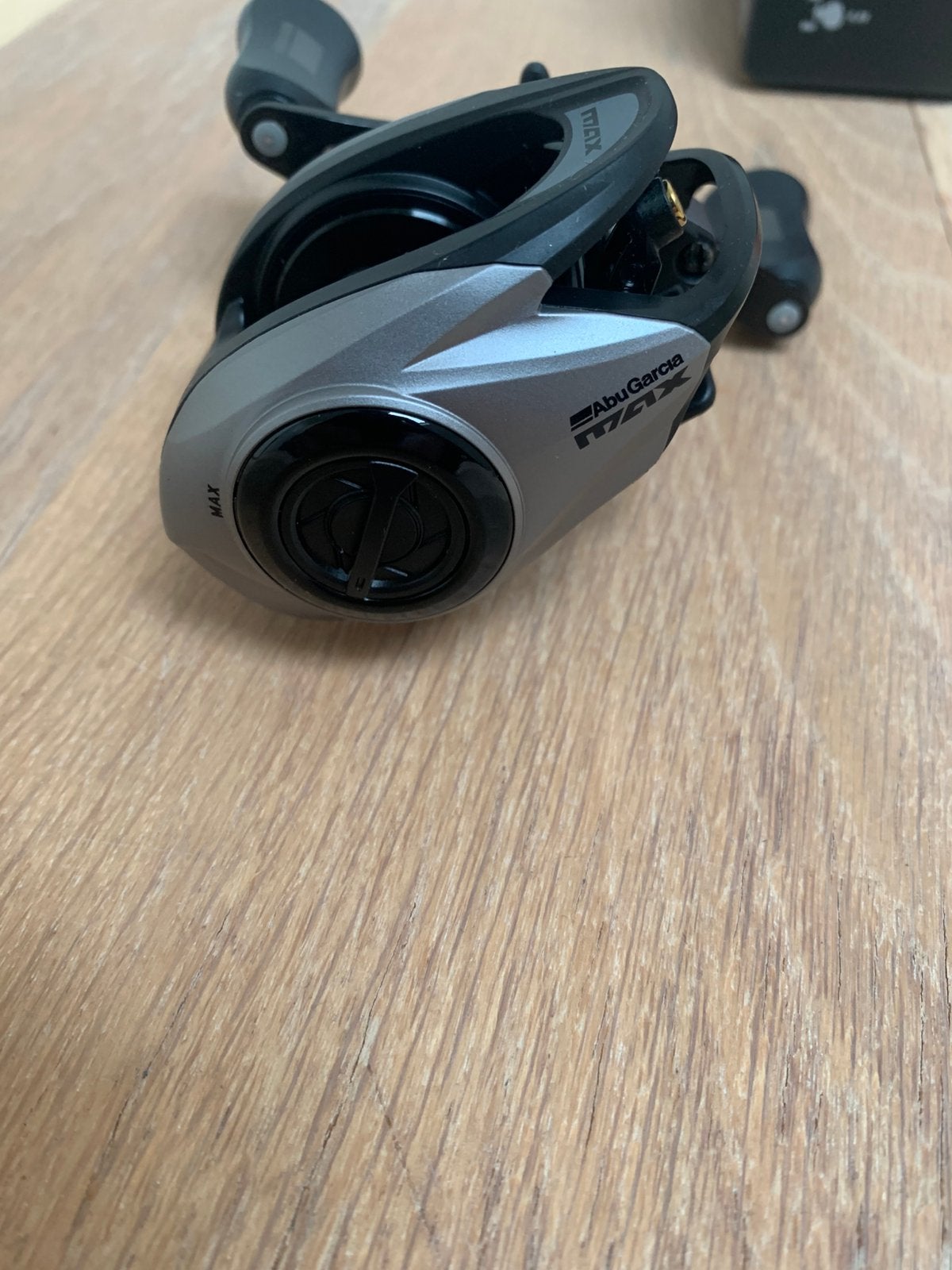 Nieuwe Abu Garcia Max5 LH reelmolen, 6 lagers, Abu garcia, Molen, Nieuw, Ophalen of Verzenden