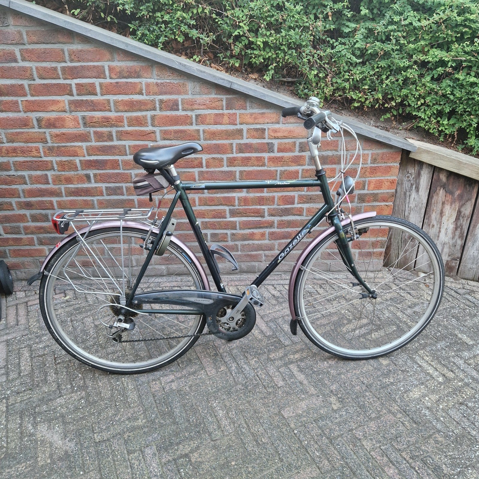 Gazelle Medeo hybride fiets, Fietsen en Brommers, Fietsen | Heren | Herenfietsen, Ophalen, Gebruikt, Velgrem, Versnellingen