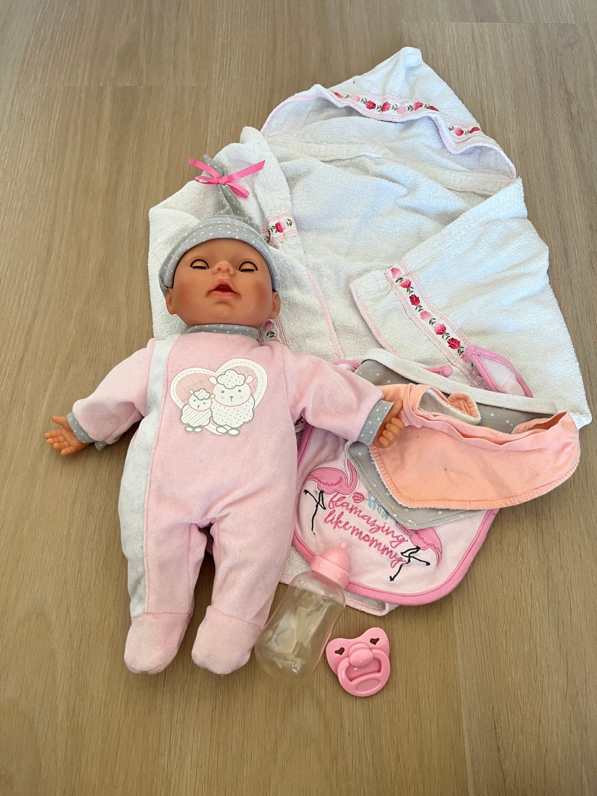 Babypop  bayer met accessoires: fles en speen, Ophalen of Verzenden, Gebruikt, Babypop