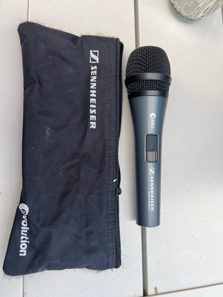 Sennheiser e835s microfoon met 5 meter kabel, Muziek en Instrumenten, Microfoons, Ophalen of Verzenden, Gebruikt, Zangmicrofoon
