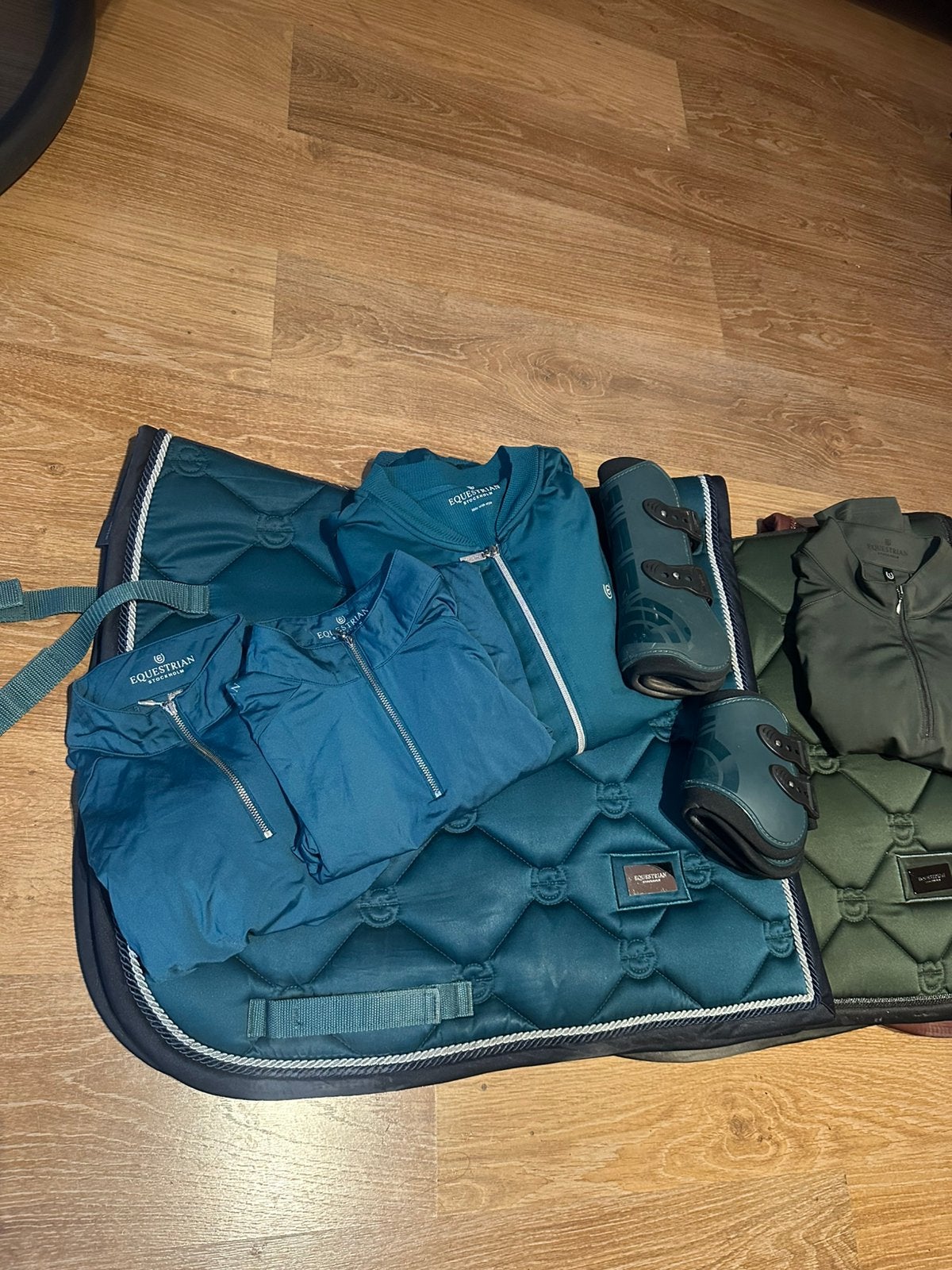 Equestrian Stockholm full dressuur sets, Ophalen of Verzenden, Zo goed als nieuw