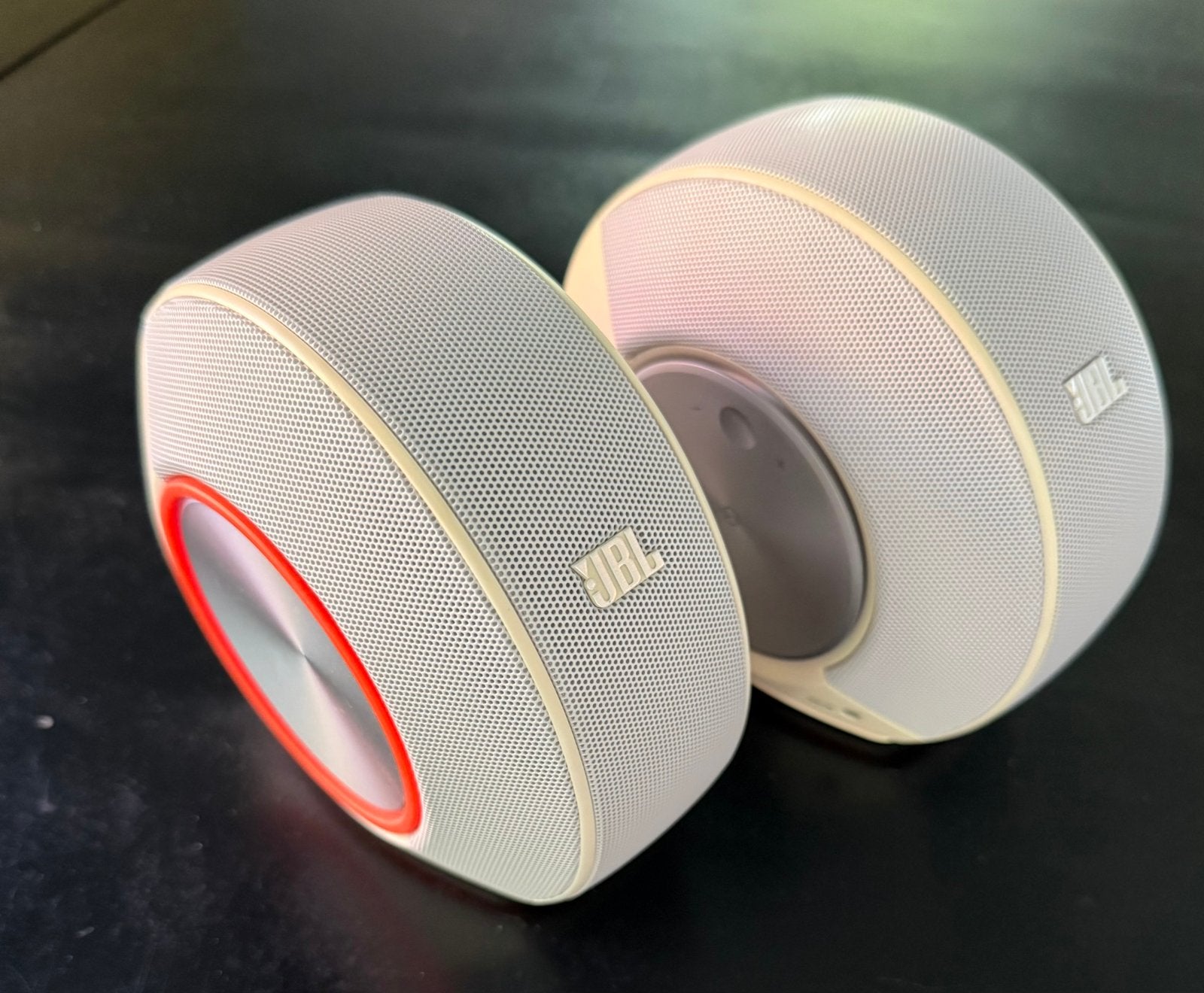 JBL Pebbles speakers, JBL, Overige typen, Ophalen of Verzenden, Zo goed als nieuw