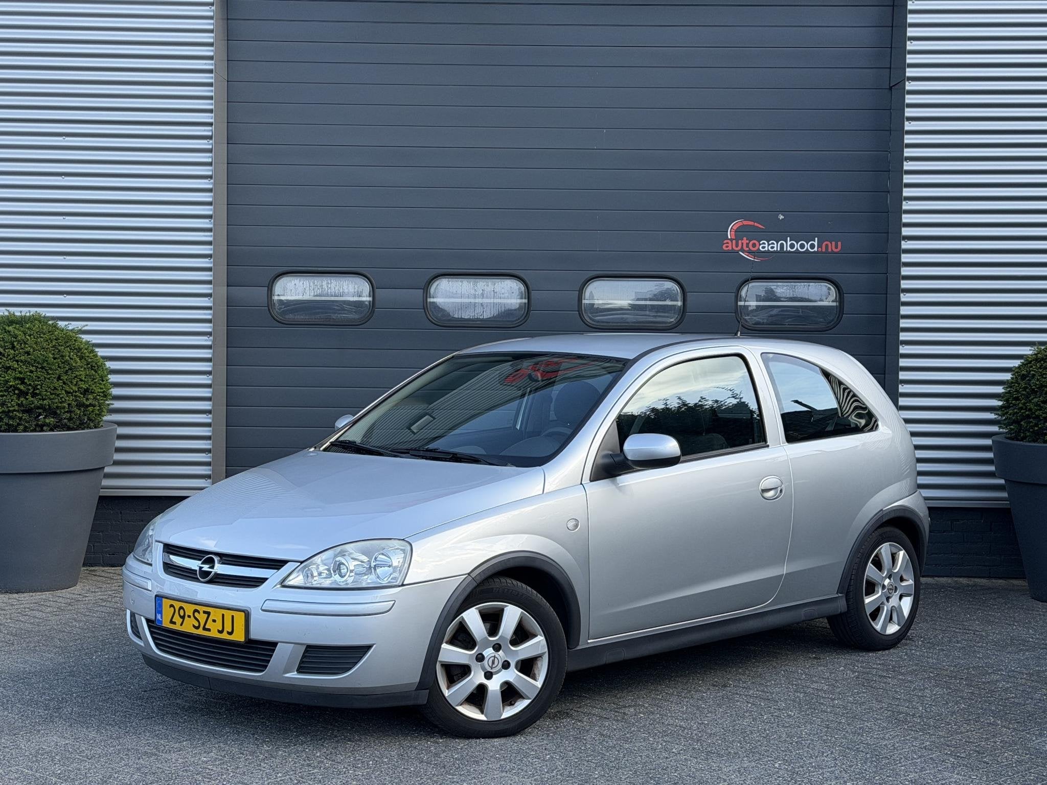 Opel Corsa 1.8-16V Silverline GSI 125 Pk | Airco | Elektrisc, Auto's, Gebruikt, 4 cilinders, 1796 cc, Elektrische ramen