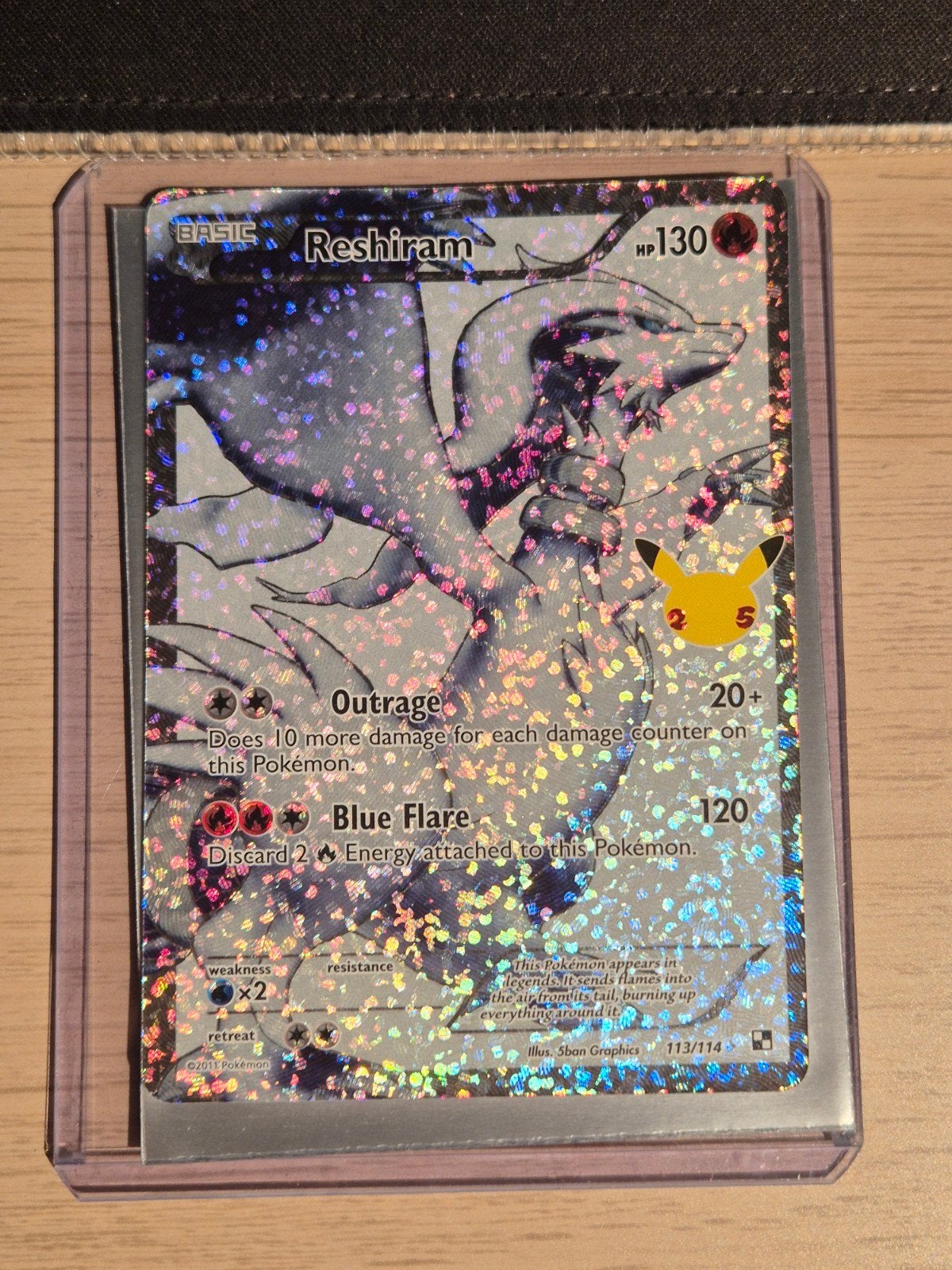 Reshiram 113/114 Celebrations, Ophalen of Verzenden, Zo goed als nieuw, Losse kaart, Foil