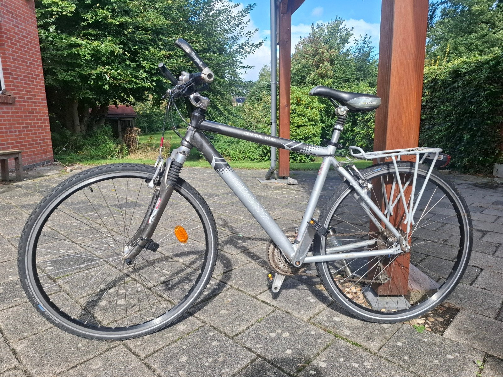 Giant Citybike 28 inch met verend zadel, 56 cm of meer, Ophalen, Gebruikt, Giant