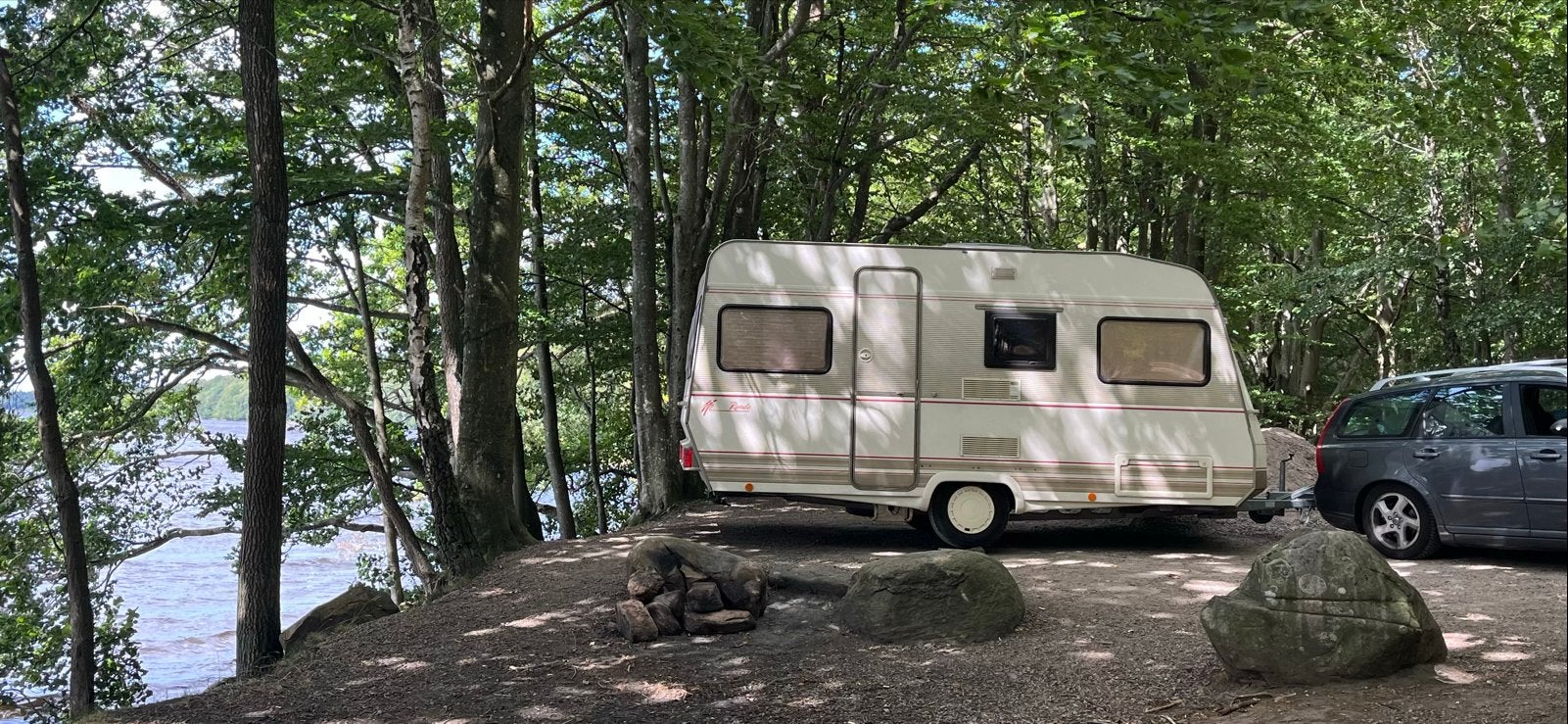 Dethleffs Rondo - Nette gebruiksklare caravan - Buitenkansje, Rondzit, Omvormbare zithoek, Kachel, 750 - 1000 kg