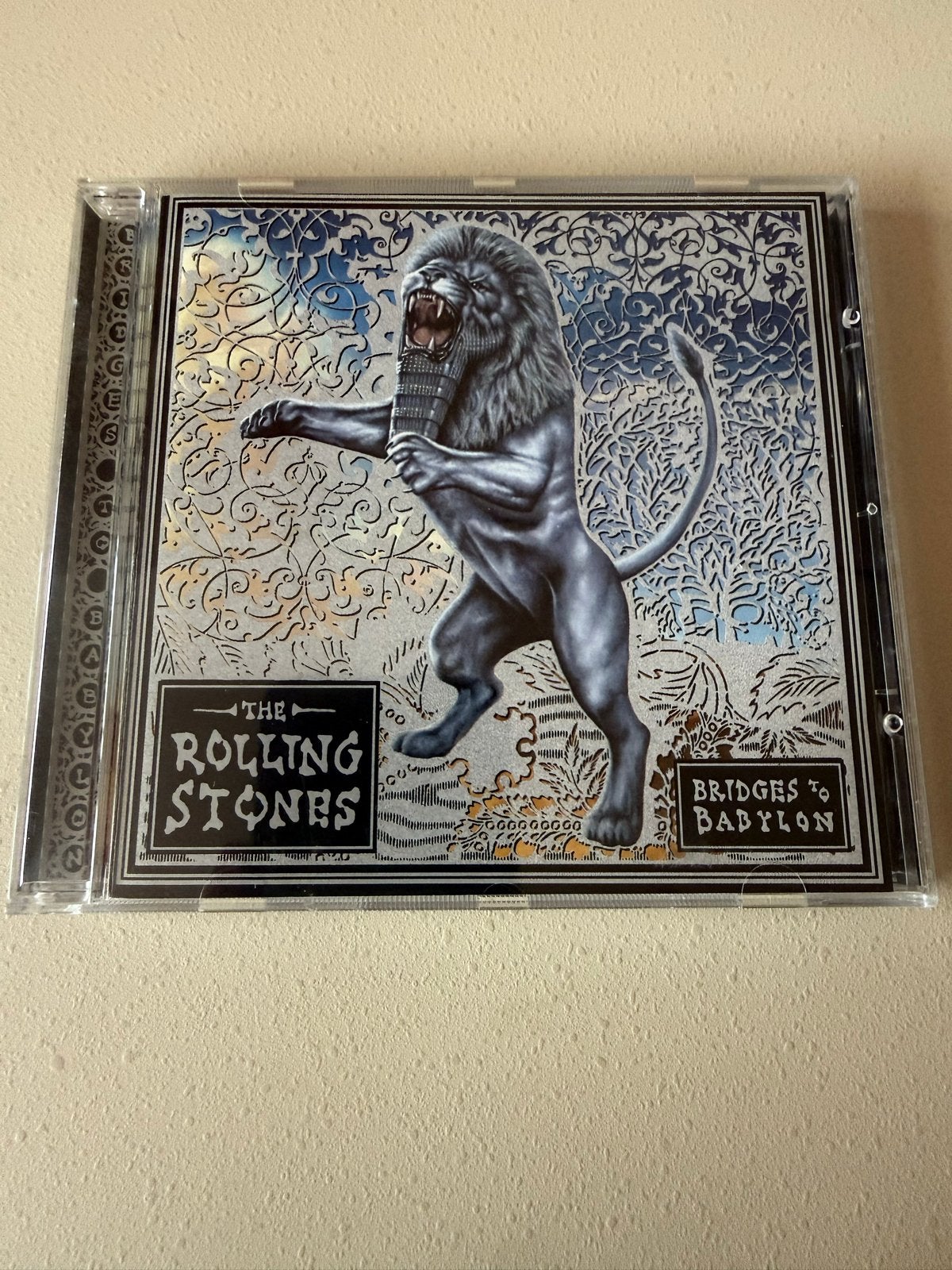 The Rolling Stones - Bridges to Babylon CD, Rock, Ophalen of Verzenden, Zo goed als nieuw, Inclusief boekje
