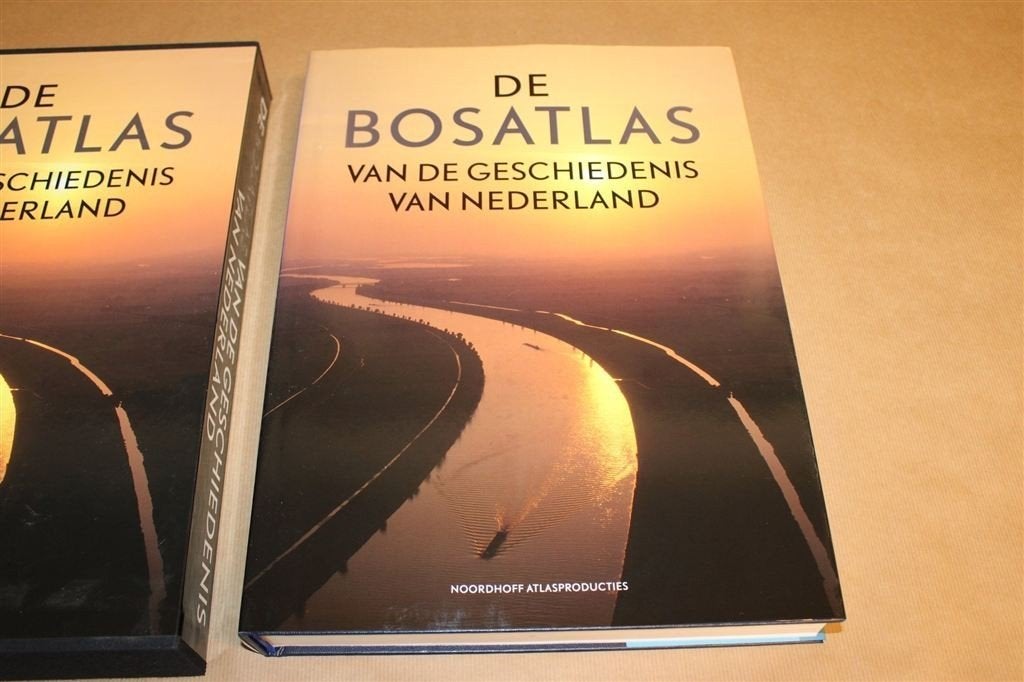 Bosatlas Geschiedenis van Nederland — 576p. Naslagwerk XL, Boeken, Atlassen en Landkaarten, Ophalen of Verzenden, 1800 tot 2000